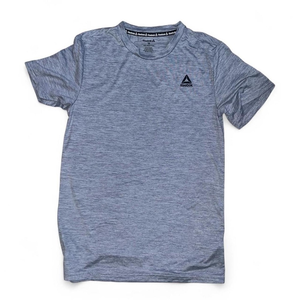Reebok boys' athletic performance T-shirt Youth size 18/XXL.